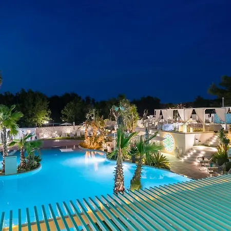 Prázdninový areál Malia Village