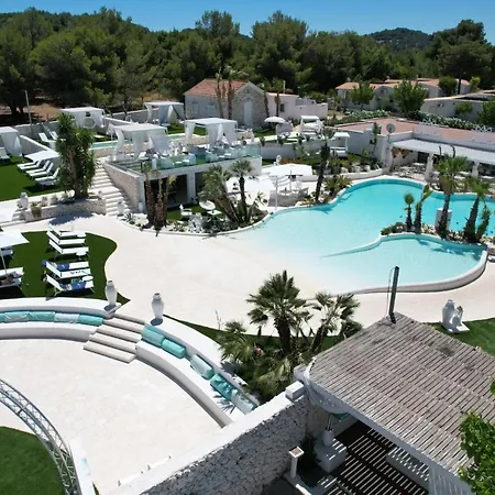 Prázdninový areál Malia Village 3*