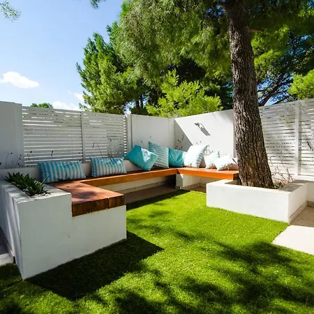 Prázdninový areál Malia Village 3*